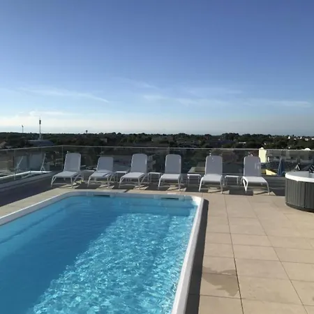 Contemporary With Pool Apartment Bibione